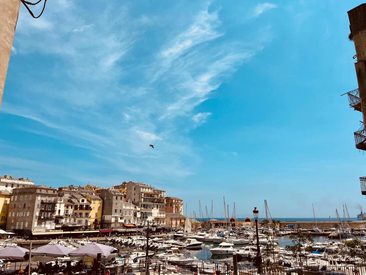 בסטיה Pepites Bastiaises Vatta Appartement Roof Top Jacuzzi Vue Vieux Port מראה חיצוני תמונה